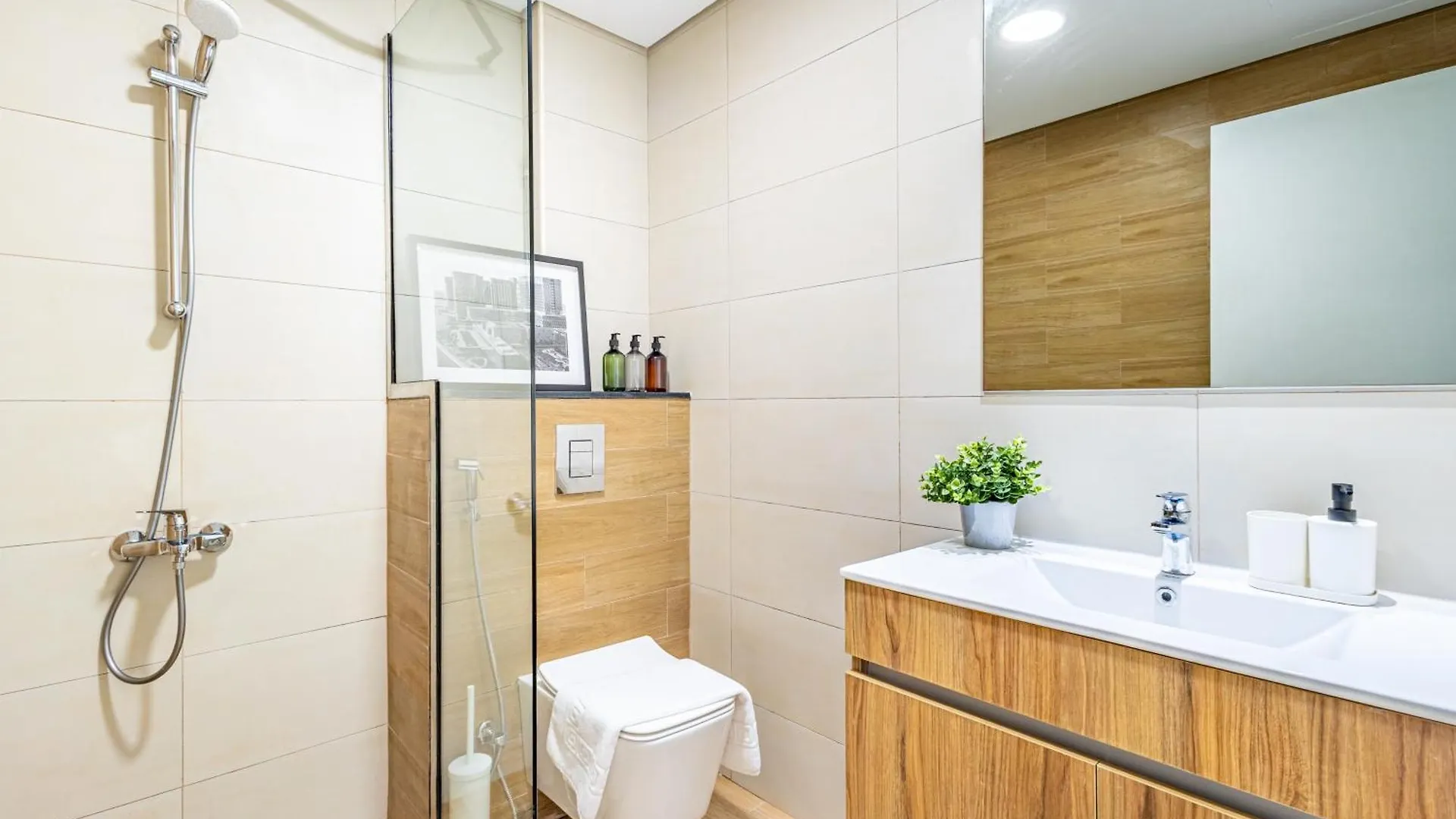 Full Cleveland & Canal View - Perfect Corporate Stay - 5 Min Walk From Adgm And Galleria - Big Balcony - Upgraded Abú Dhabí Spojené arabské emiráty